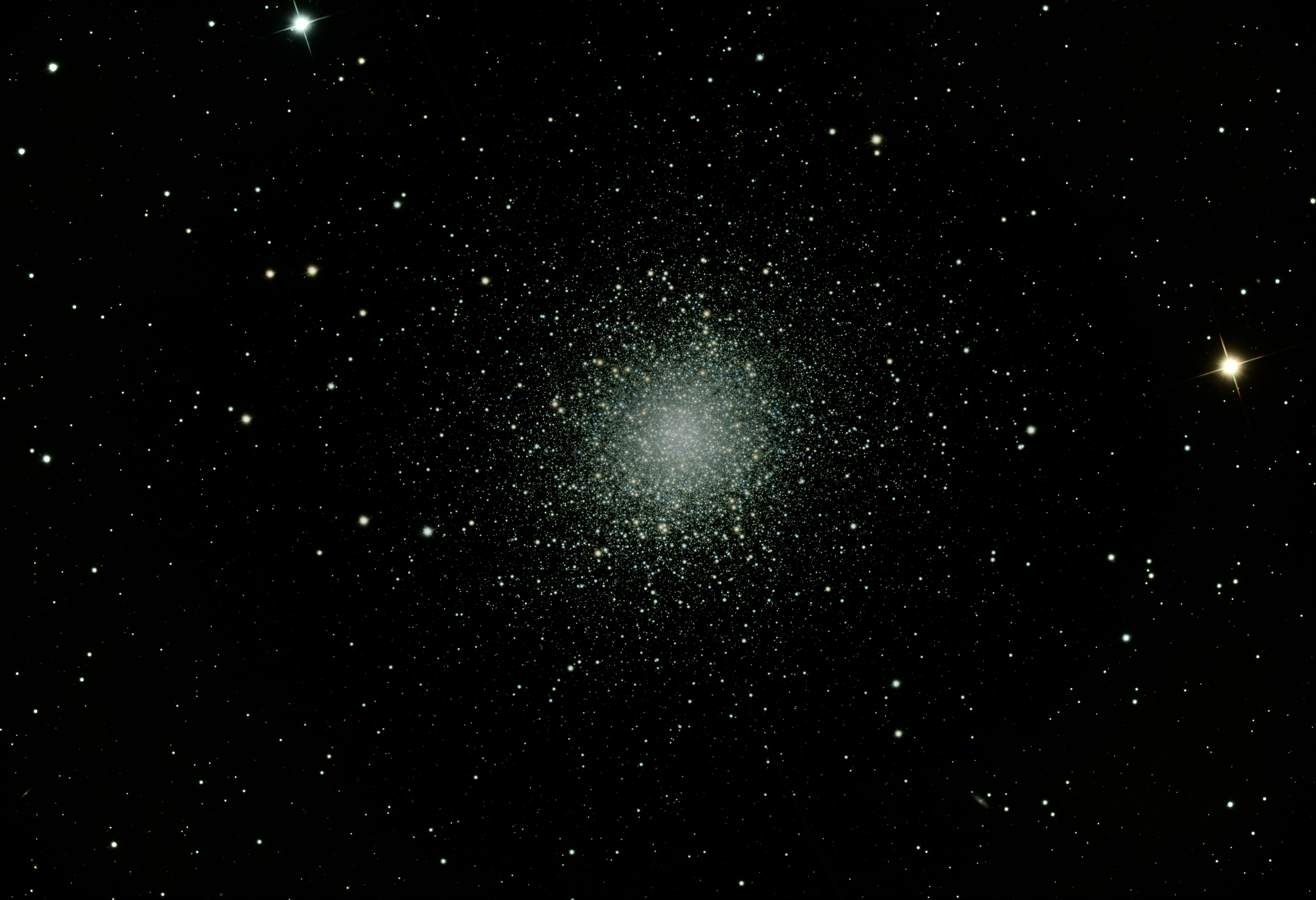 M13, the Hercules globular cluster, imaged from the Iris observatory